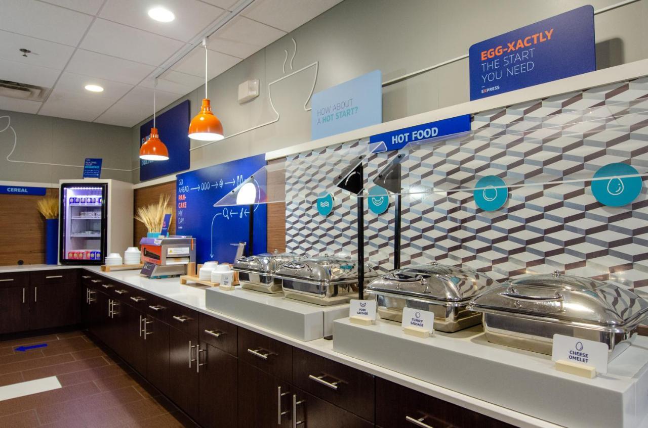 Holiday Inn Express Hotel & Suites Atlanta Airport West - Camp Creek By Ihg Ngoại thất bức ảnh