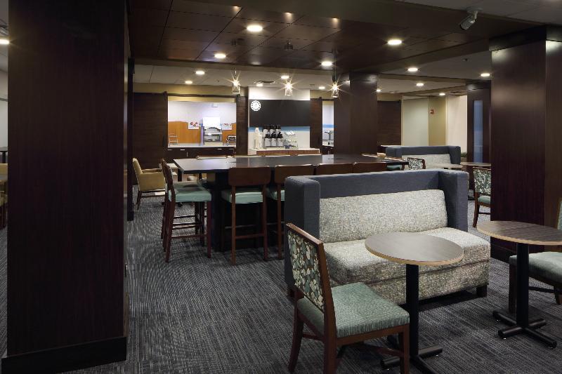 Holiday Inn Express Hotel & Suites Atlanta Airport West - Camp Creek By Ihg Ngoại thất bức ảnh